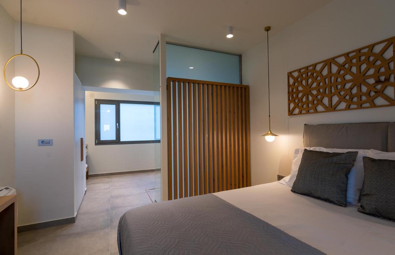 Amphitheatre Suites Palaiochora Ngoại thất bức ảnh